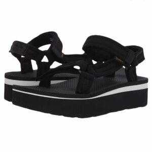 Teva Flatform Universal platform sandal